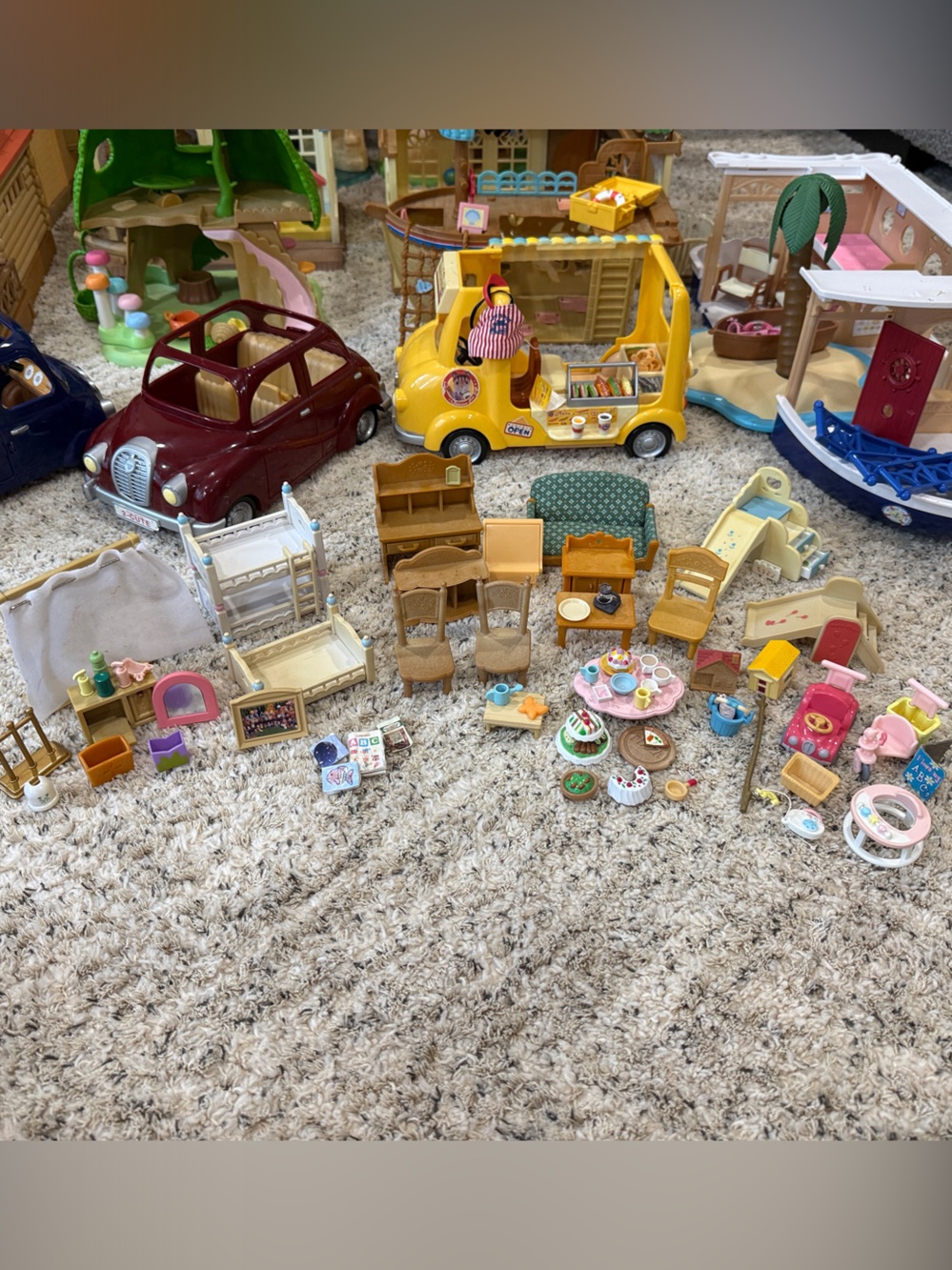 Calico Critters - Picture 3 of 16